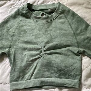 Gymshark - Light Green Cropped Gymshark Athletic Top